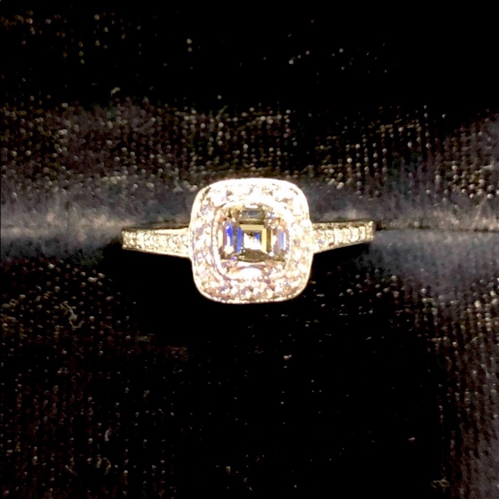 Tiffany & Co, Legacy Platinum Engagement Ring